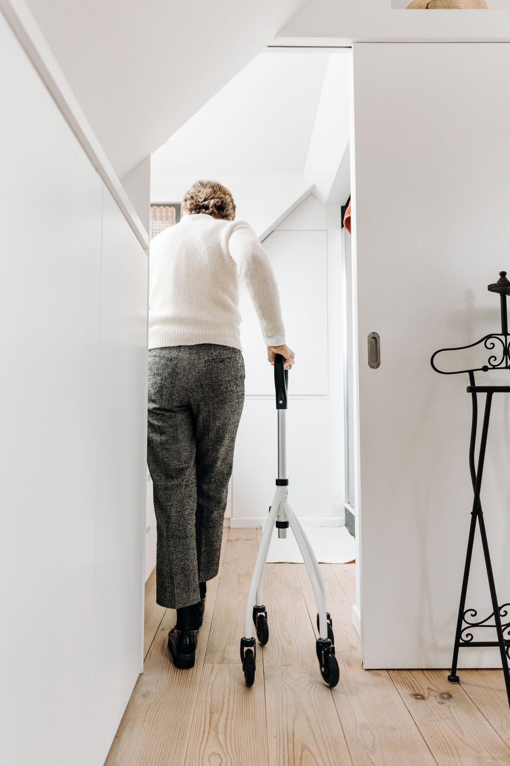 prévention des chutes personnes âgées domicile